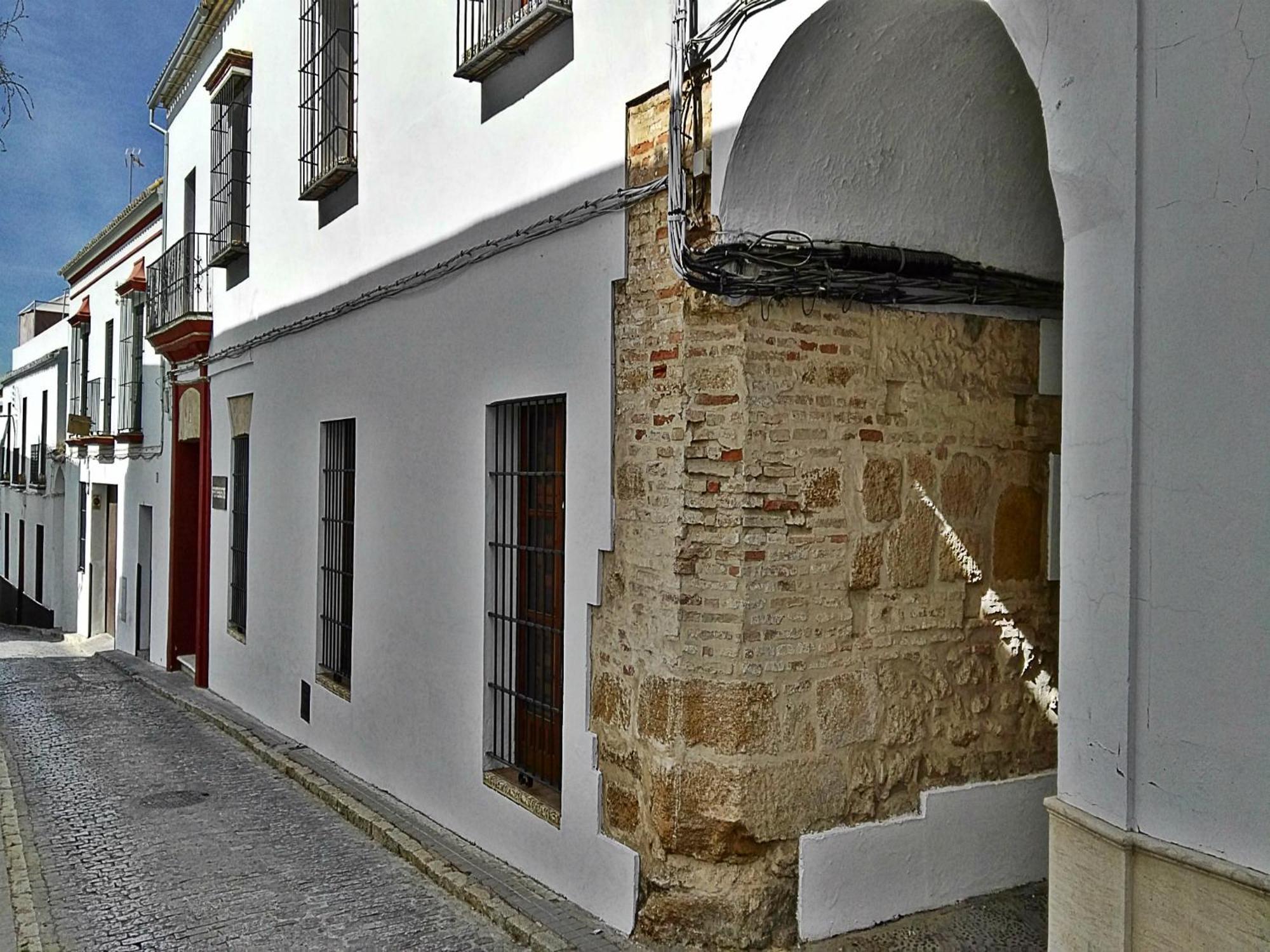 Hostal Cafe Frenteabastos Carmona  Exterior foto