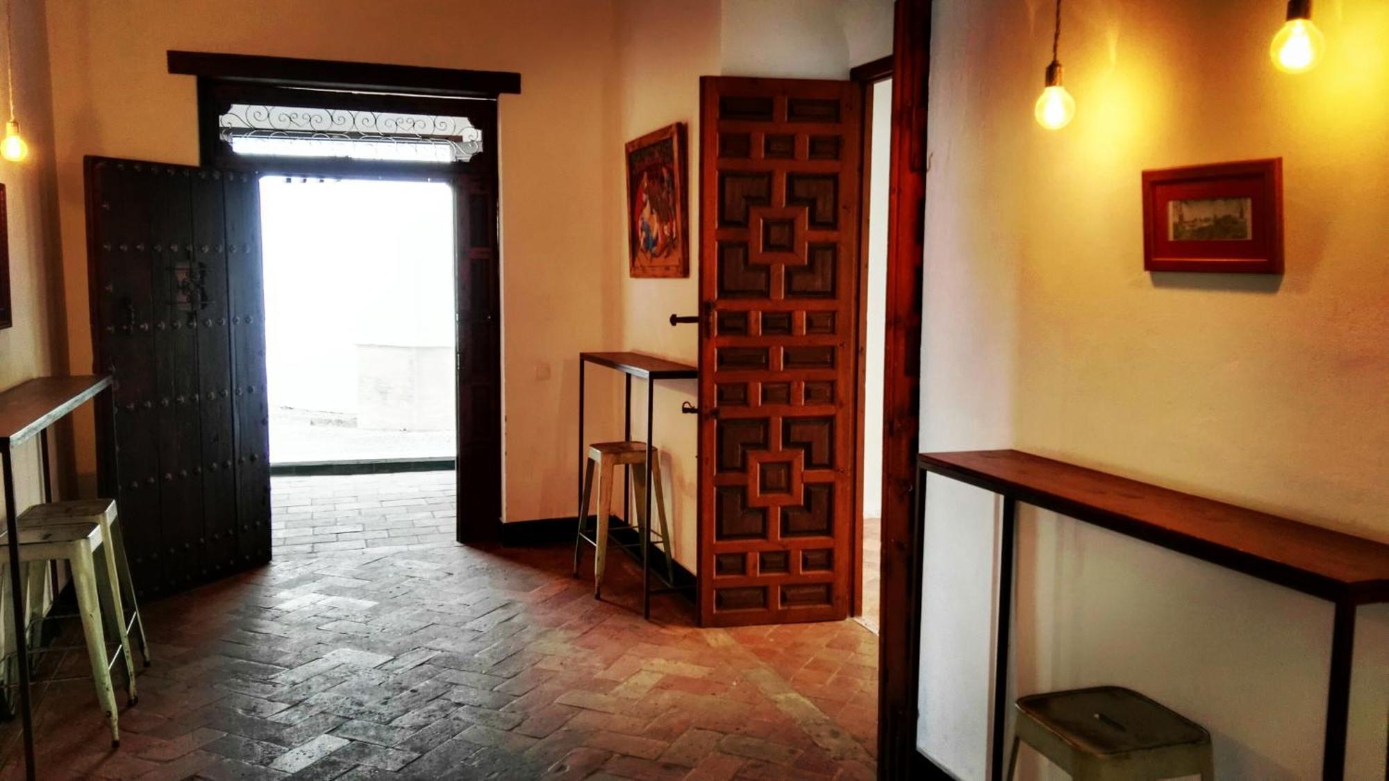 Hostal Cafe Frenteabastos Carmona  Exterior foto
