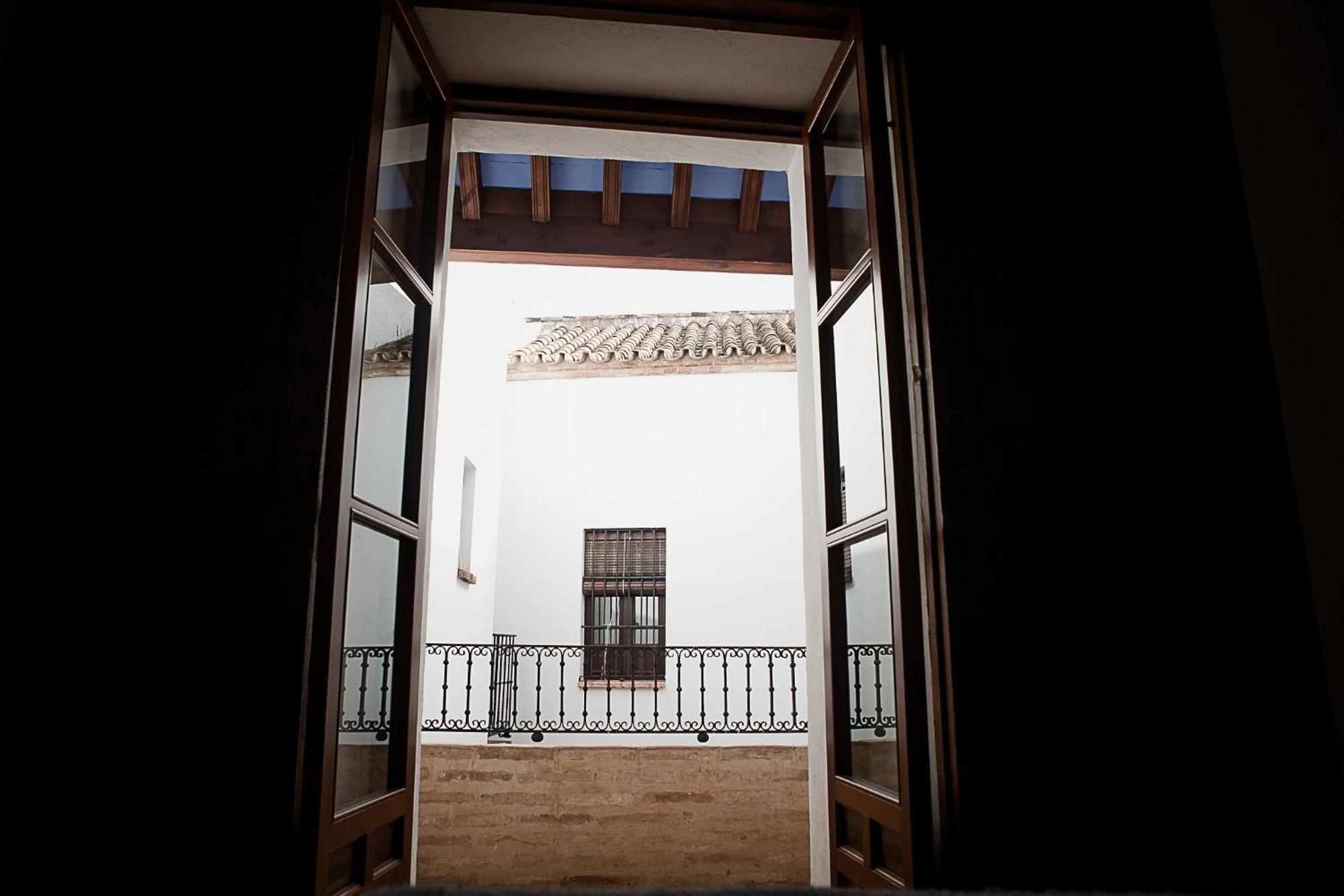 Hostal Cafe Frenteabastos Carmona  Exterior foto