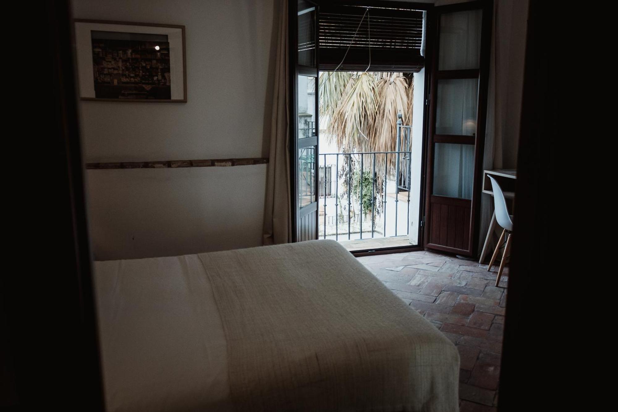 Hostal Cafe Frenteabastos Carmona  Exterior foto